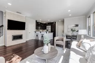 Photo #4: ML82007673 Listing