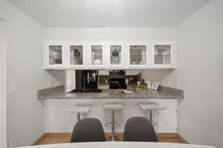 Photo #6: ML82007743 Listing 