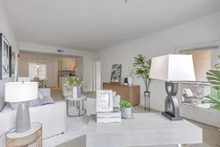 Photo #5: ML82007784 Listing