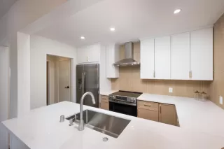 Photo #4: ML82007805 Listing