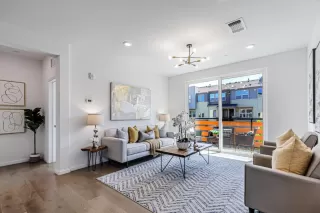 Photo #4: ML82007849 Listing 