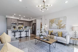 Photo #5: ML82007849 Listing 