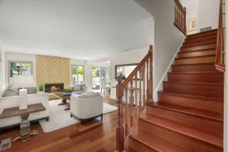 Photo #3: ML82007887 Listing