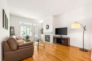 Photo #6: ML82007911 Listing