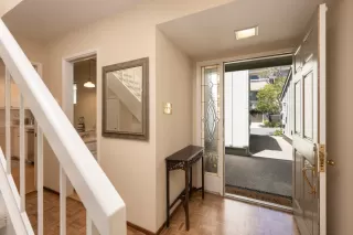 Photo #4: ML82007929 Listing 