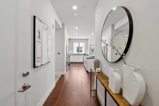 Photo #4: ML82007936 Listing 