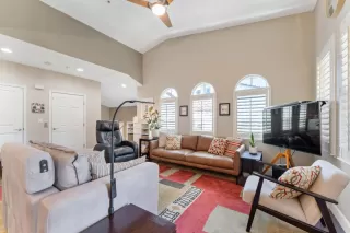 Photo #5: ML82007971 Listing 