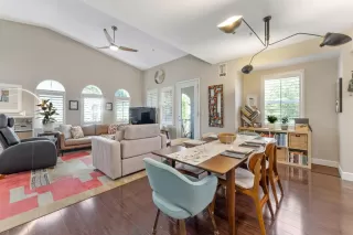 Photo #6: ML82007971 Listing 