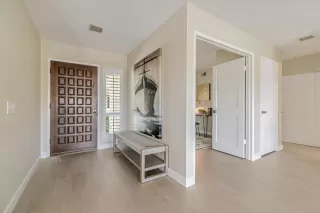 Photo #3: ML82008005 Listing