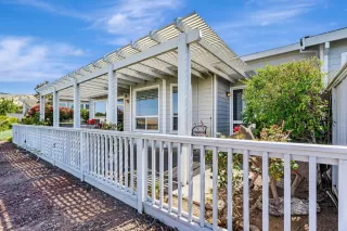 Photo #4: ML82008032 Listing 