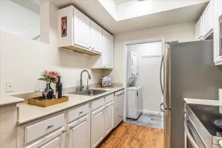 Photo #6: ML82008225 Listing