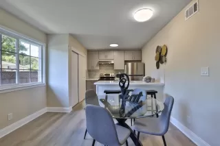 Photo #5: ML82008242 Listing