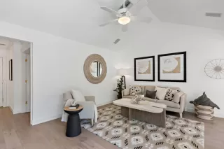 Photo #6: ML82008370 Listing 