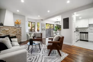 Photo #4: ML82008410 Listing 