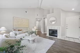 Photo #5: ML82008570 Listing 