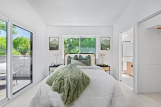 Photo #4: ML82008597 Listing