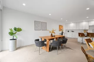 Photo #5: ML82008602 Listing