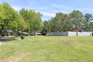 Photo #6: ML82008646 Listing