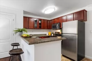 Photo #5: ML82008664 Listing