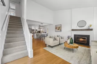 Photo #4: ML82008753 Listing 