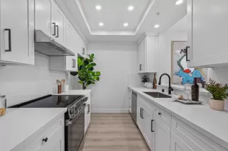 Photo #5: ML82008776 Listing