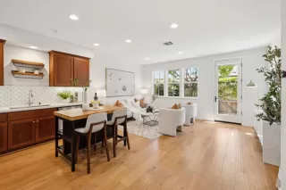 Photo #6: ML82008916 Listing 