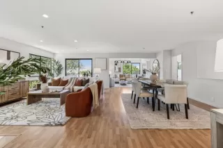 Photo #5: ML82008968 Listing