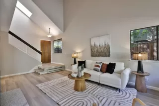 Photo #4: ML82008975 Listing