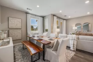 Photo #4: ML82008996 Listing