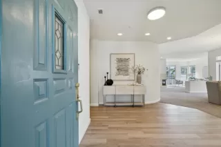 Photo #3: ML82009003 Listing 