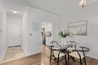 Photo #4: ML82009041 Listing