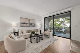 Photo #5: ML82009041 Listing