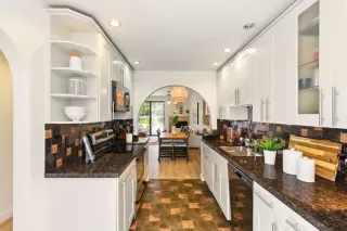 Photo #5: ML82009076 Listing