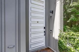 Photo #3: ML82009129 Listing 