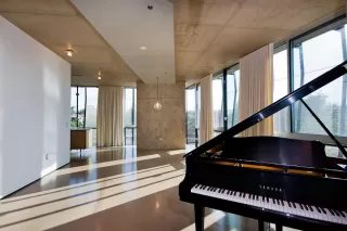 Photo #4: ML82009163 Listing