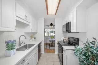 Photo #5: ML82009185 Listing 