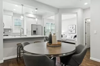 Photo #6: ML82009206 Listing