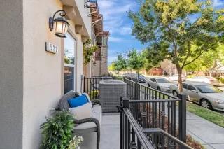 Photo #5: ML82009272 Listing 