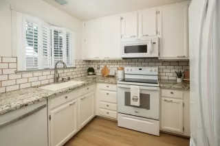 Photo #4: ML82009369 Listing 