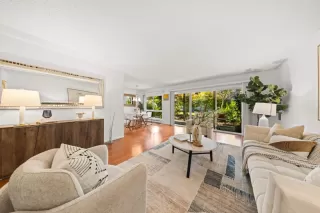 Photo #5: ML82009609 Listing 