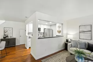 Photo #5: ML82009634 Listing 