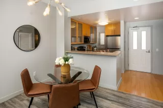 Photo #5: ML82009660 Listing 