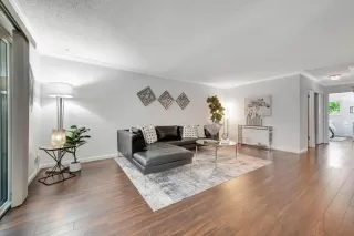 Photo #6: ML82009671 Listing 