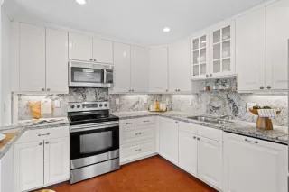 Photo #5: ML82009742 Listing 