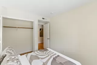 Photo #4: ML82009781 Listing 