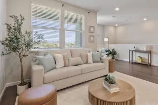 Photo #3: ML82009790 Listing