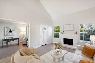 Photo #5: ML82009814 Listing