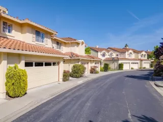 Photo #5: ML82009836 Listing 