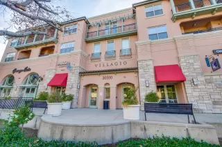 More Details about MLS # ML82009841 : 20500 TOWN CENTER LN 176