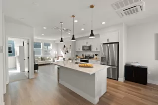 Photo #4: ML82009896 Listing